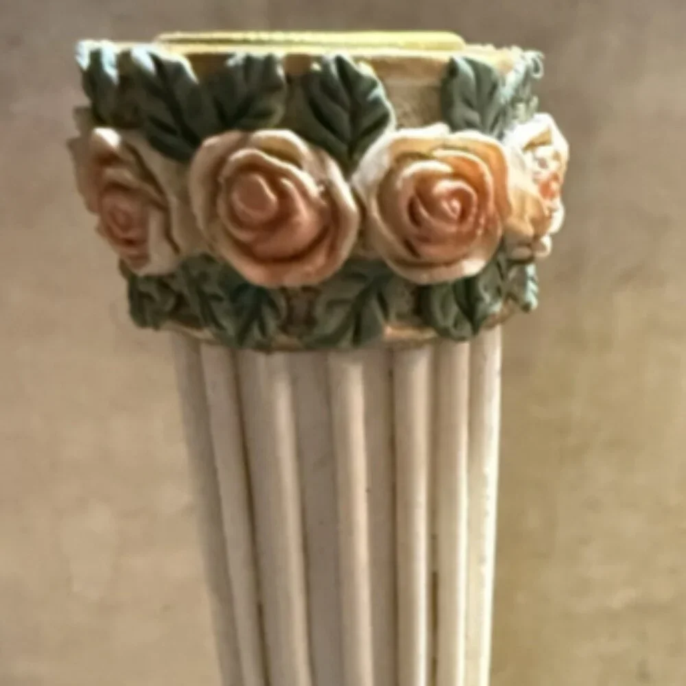 Ornate Vintage 2 Candlesticks Pedestal Column Resin Gold Floral 9
